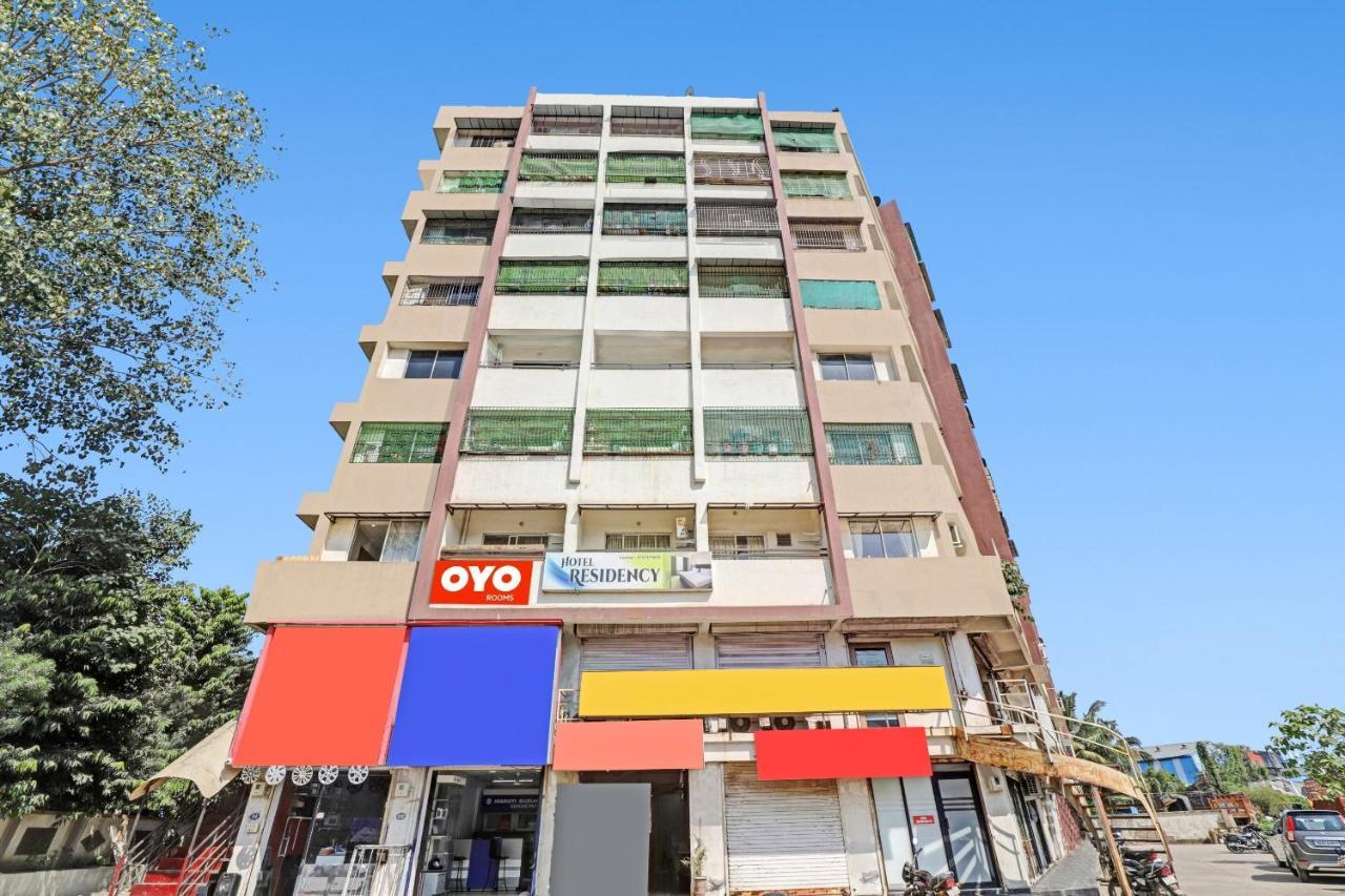 Oyo Flagship Hotel Residency Silvassa Exterior photo